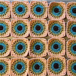 Lot of 20 4.5” SPRING COLORS Crochet STARBURST GRANNY SQUARES Afghan DIY